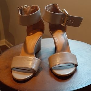 Nine West Narcissus leather wedge shoe. 8M